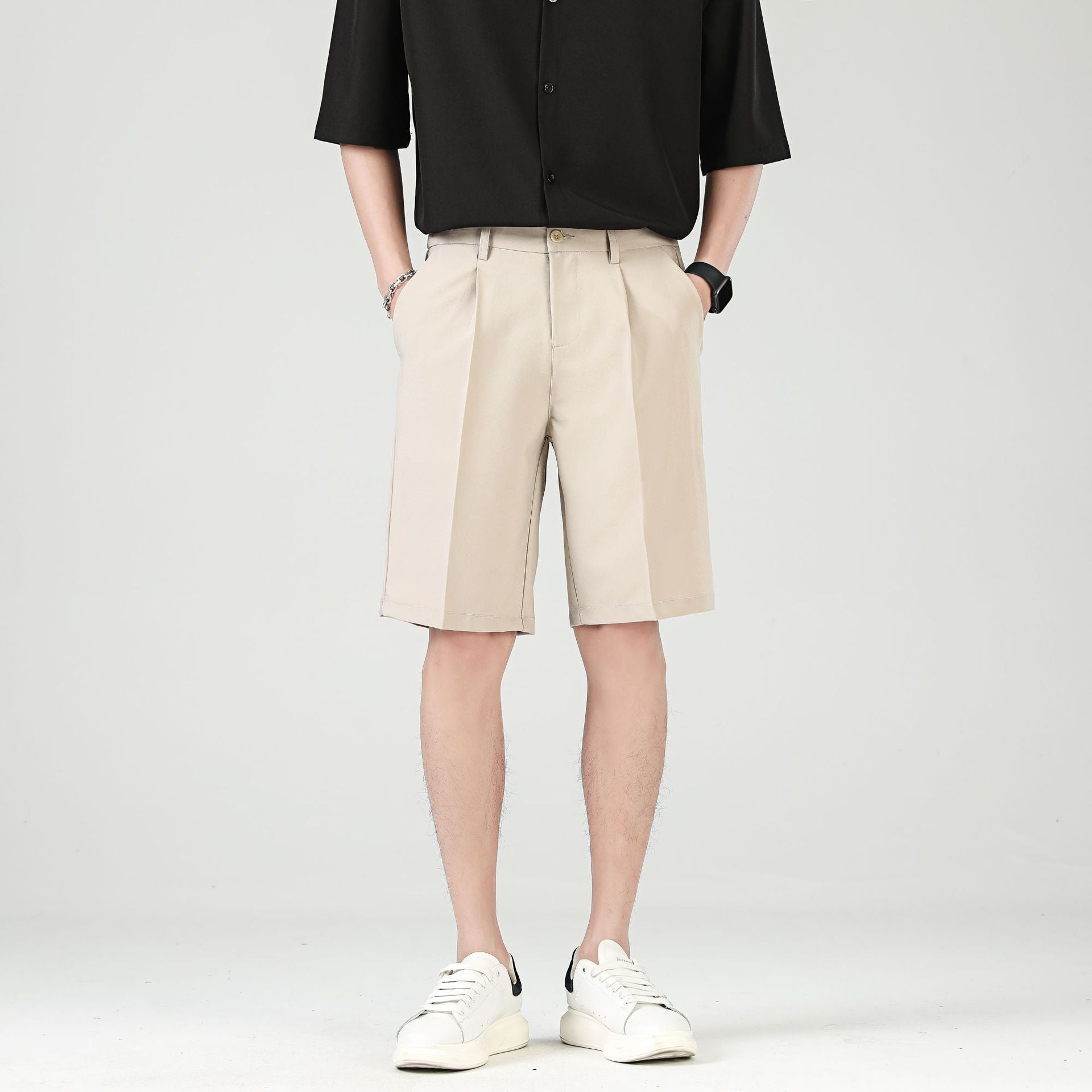 Men's Chino Shorts with Straight Cut and Pleats